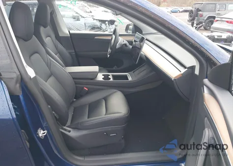 2024 Tesla Model Y Long Range Dual Motor All-Wheel Drive из США, поврежденный, VIN 7SAYGDEE8RA217935